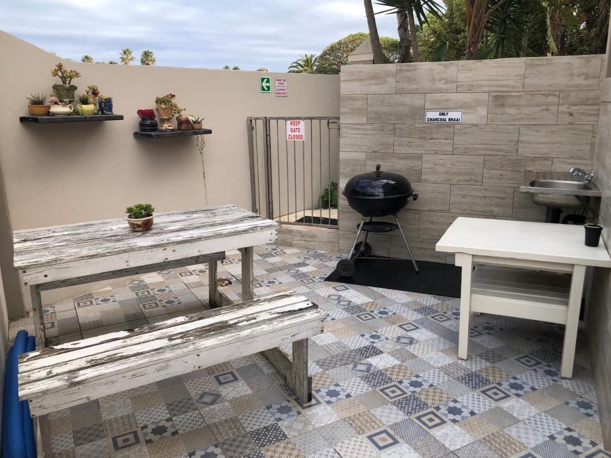 The Ark Guesthouse At Marina Martinique Jeffreys Bay Esterno foto