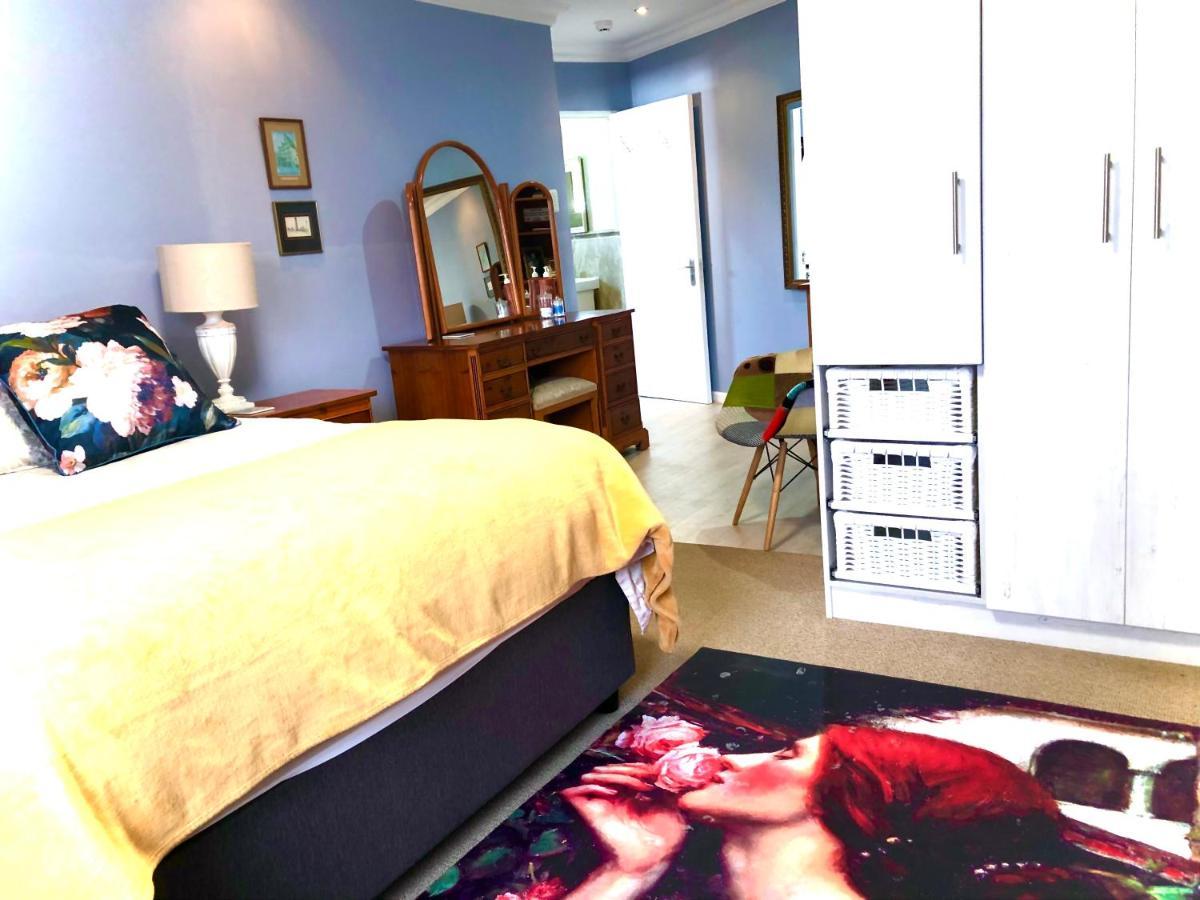 The Ark Guesthouse At Marina Martinique Jeffreys Bay Esterno foto