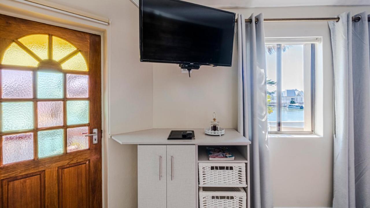 The Ark Guesthouse At Marina Martinique Jeffreys Bay Esterno foto