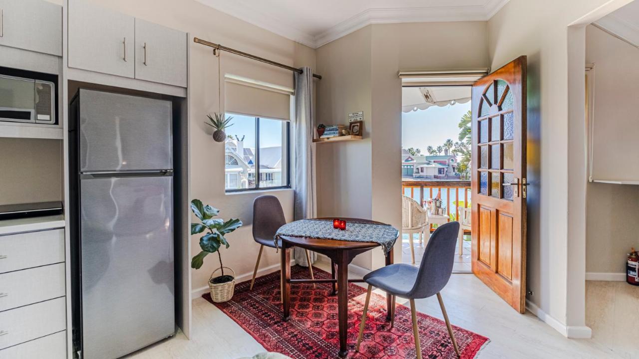 The Ark Guesthouse At Marina Martinique Jeffreys Bay Esterno foto